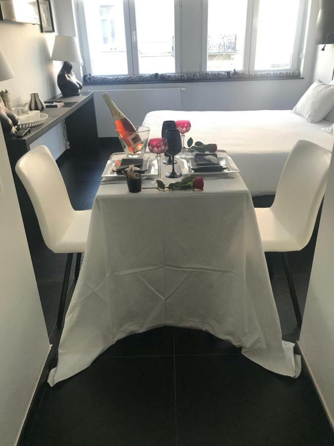Les Lofts De Styliste Aparthotel Saint-Gilles Luaran gambar