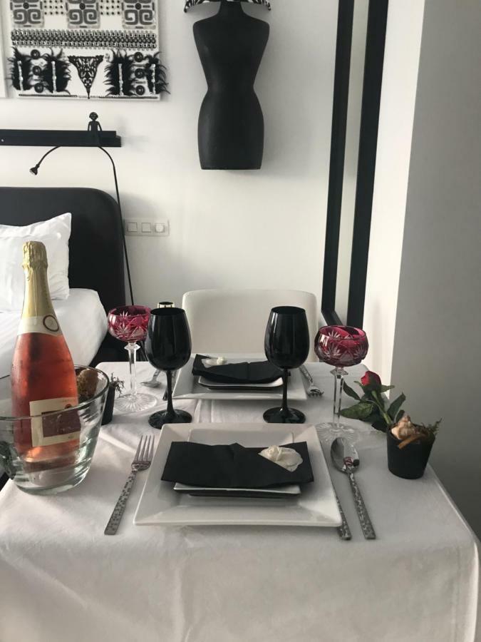 Les Lofts De Styliste Aparthotel Saint-Gilles Luaran gambar