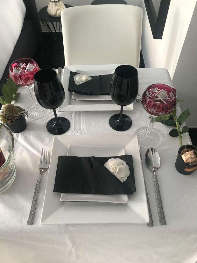 Les Lofts De Styliste Aparthotel Saint-Gilles Luaran gambar