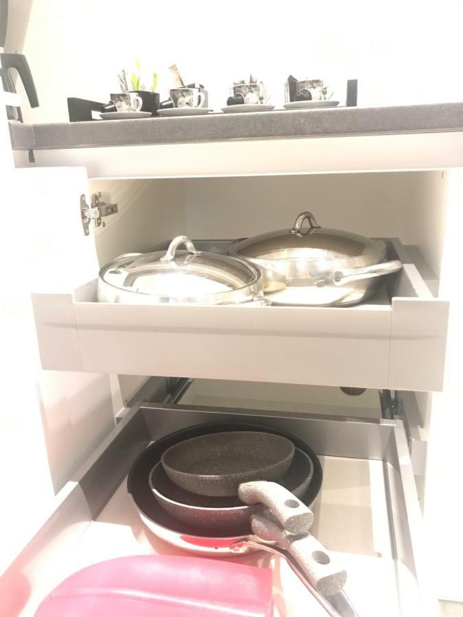 Les Lofts De Styliste Aparthotel Saint-Gilles Luaran gambar