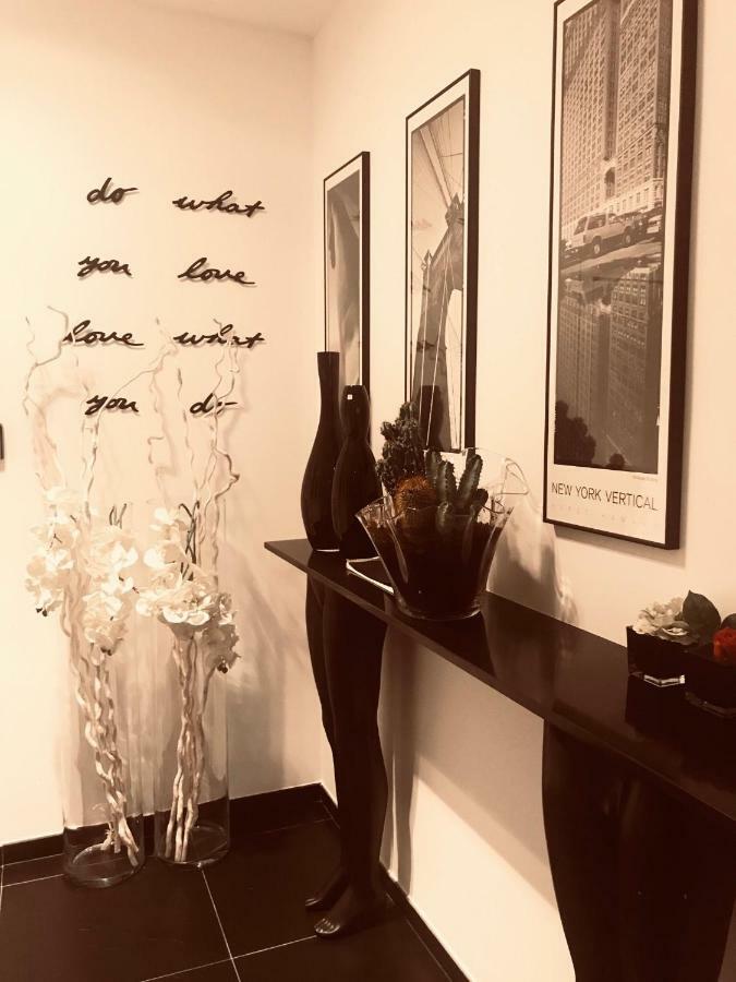 Les Lofts De Styliste Aparthotel Saint-Gilles Luaran gambar