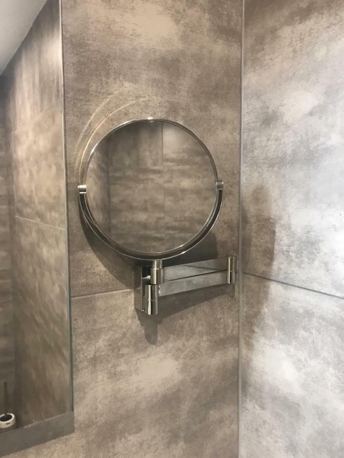 Les Lofts De Styliste Aparthotel Saint-Gilles Luaran gambar
